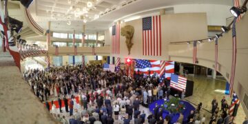 Ambasada Amerikane feston 250-vjetorin e Pavarësisë! Mungon ftesa për Berishën, por jo për Salianjin