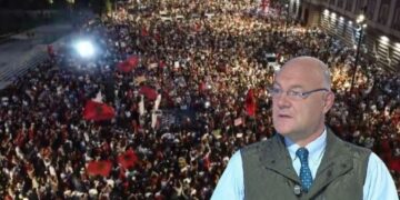 Tare i përgjigjet Ramës: Kërcënimi real për turizmin nuk janë protestat, por betonizimi i zonave të mbrojtura