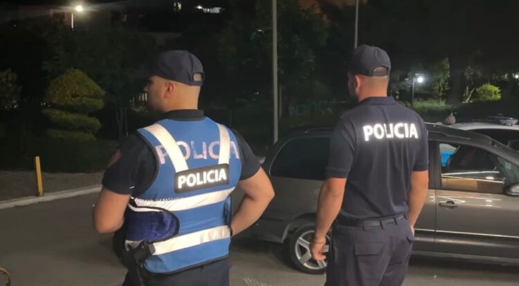Të shtëna me armë në Vlorë, një person mbetet i plagosur rëndë