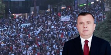 Balla ironizon protestat qytetare: Njihuni me udhëheqësit e ‘Shqipërisë së re‘, por “masakrohet” nga komentuesit
