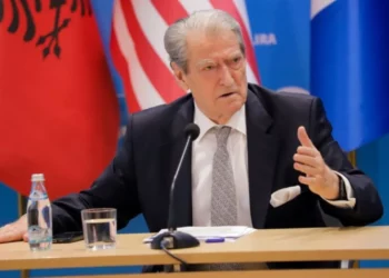 Berisha ndan videon: Rama po  përdor teknologjinë DPI për përgjimin e qytetarëve