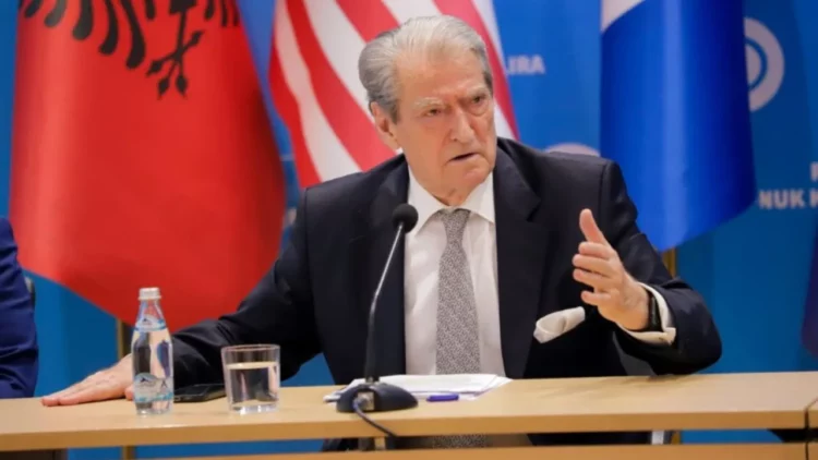 Berisha ndan videon: Rama po  përdor teknologjinë DPI për përgjimin e qytetarëve