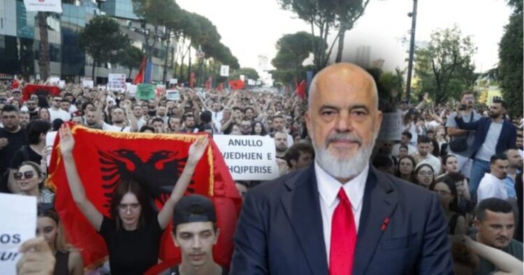 Këlliçi: Rama po tenton të njollosë protestën, qytetarët të mos bien pre e provokimeve
