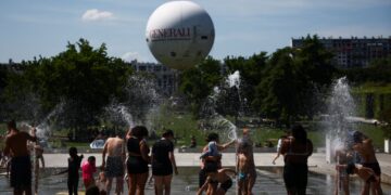 Evropa përfshihet nga vala e të nxehtit, temperatura shkojnë deri në 44°C