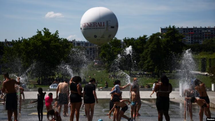 Evropa përfshihet nga vala e të nxehtit, temperatura shkojnë deri në 44°C