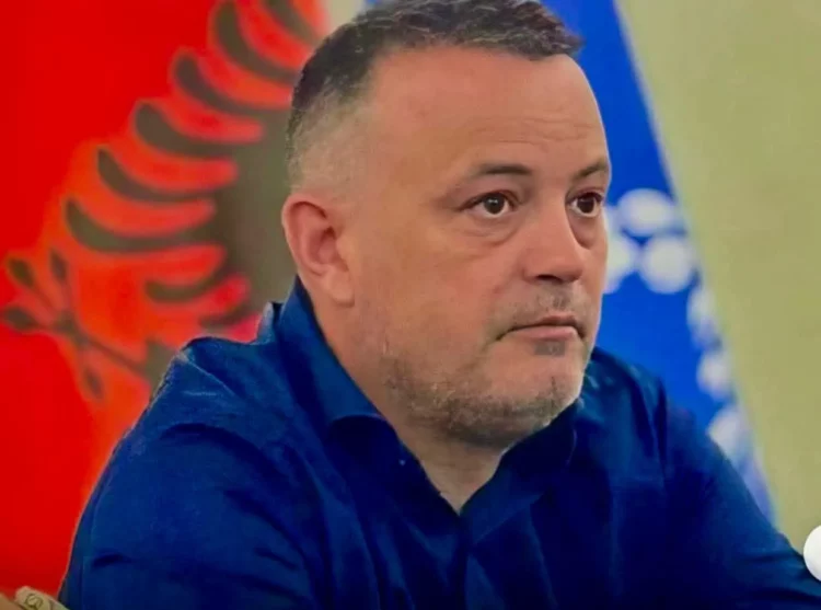 Në UKT nuk pyetet më për eksperiencë, por “nga je?”, kush eshte koordinatorja e preferuara e drejtorit Shoshi…