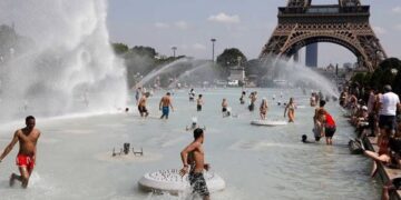 Temperaturat drejt 40°C, Franca përballet me një valë të re të nxehti
