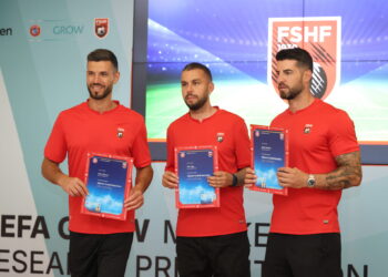 Gjasula, Teqja dhe Palaj: Kursi UEFA A, një hap i rëndësishëm drejt karrierës si trajnerë