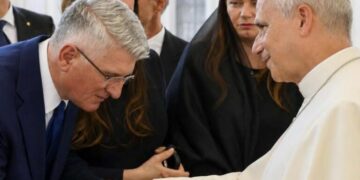 Gjekmarkaj takohet me Papën: Shqipëria dhe Selia e Shenjtë, një lidhje shekullore që ka formësuar identitetin tonë kombëtar