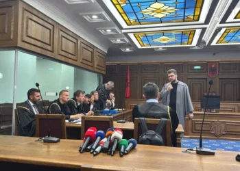 Gjyqi në themel për Veliajn, GJKKO shtyu seancën për shkak të mungesës së avokatëve