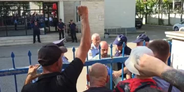 Pas disa orësh në Komisariat, lihet i lirë Dritan Goxhaj dhe një tjetër protestues