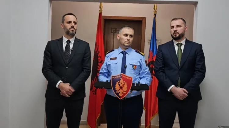 “Kallashnikovi depërtoi antiplumbin”/ Vrasja e policit të Shqiponjës në Maliq dhe plagosja e kolegut të tij, flet drejtori Hita