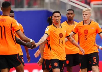 Holanda dominon Grupin F, Japonia dhe Suedia sigurojnë kualifikimin falë barazimit mes tyre