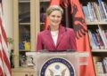Në 250-vjetorin e SHBA, Nancy Vanhorn kujton dy punonjësit shqiptarë të Ambasadës që u vranë nga regjimi komunist
