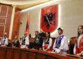 “Dinjiteti nuk negociohet”, gjenocidi ndaj Çamëve përkujtohet në Parlament