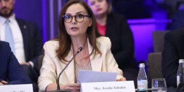 Tabaku: Qeveria po dezinformon për protestat e raportet, Rama sulmon gazetarët për t’i ushtruar presion