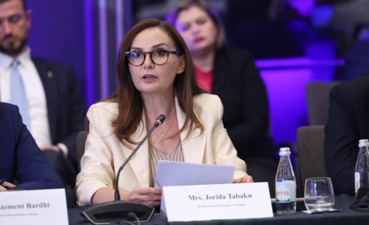 Tabaku: Qeveria po dezinformon për protestat e raportet, Rama sulmon gazetarët për t’i ushtruar presion