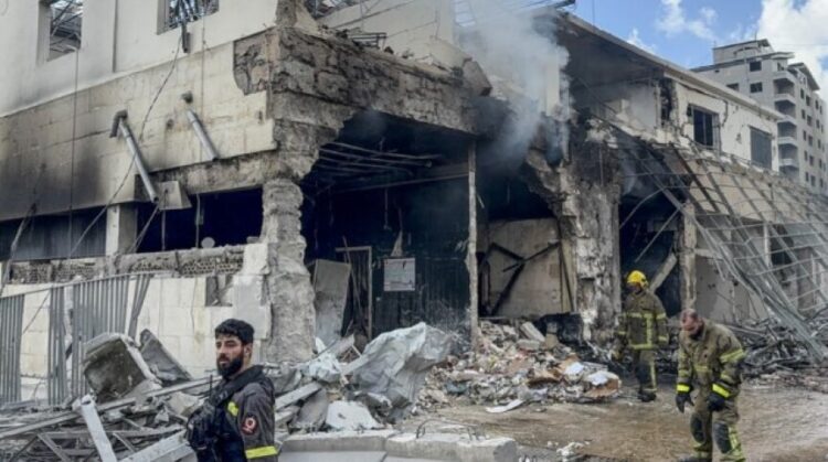 Sulmet e reja izraelite vrasin 8 persona në Liban pavarësisht armëpushimit, përfshirë dhe fëmijë