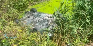 Provimi i parë i Maturës Shtetërore, maturantët në Peqin u përjashtuan pasi futën fshehurazi celularë