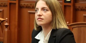 Pasi iku nga PS i kërcënojnë familjen? Marjana Koçeku: Ky mesazh shkon për Bajrat e Shkodrës, nëse preket një fije floku..
