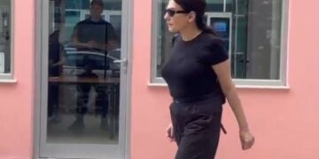 Pjesë e grupit kriminal të AKSHI-t, Mirlinda Karçanaj paraqitet në SPAK