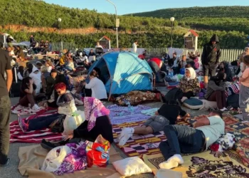 Një nga pelegrinazhet më të mëdha fetare në vend, mijëra besimtarë kalojnë natën në Kishën e Shna Ndout në Laç