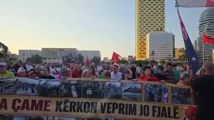 Protesta përpara Kryeministrisë, procedohen penalisht 31 persona