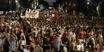 Sot mbahet protesta e 17 në Tiranë, qytetarët kërkojnë dorëheqjen e Edi Ramës