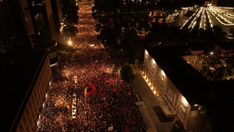 “Paga mjerane, korrupsion dhe kosto e lartë e jetesës“, Gazeta italiane: Ja pse protestohet kundër Ramës