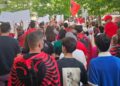 “Rama ik!”/ Shqiptarët mbushin sheshet në Paris, Stuttgart dhe Toronto kundër qeverisë