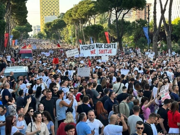 Financial Times: Resorti luksoz i planifikuar nga familja Trump shkakton protesta në Shqipëri