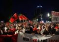 Thirrje për pjesëmarrje masive në protestën e sotme: Të jemi sa më shumë kundër antimitingut të Ramës!