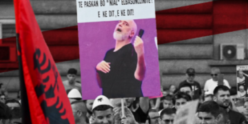 Si i mposhtën influencerat “investitorët strategjikë” me një telefon në dorë