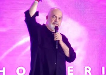 Rama: Po të ishim ne ata që shisnim Shqipërinë, do të ishte privatizuar Sazani