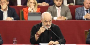 Rama humb durimin dhe i bie tavolinës. Nuk tërhiqemi nga projekti për Zvërnecin, laguna nuk preket!