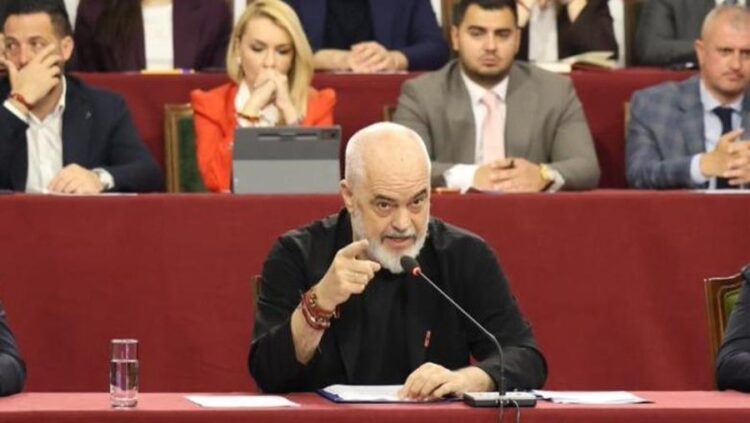 Rama humb durimin dhe i bie tavolinës. Nuk tërhiqemi nga projekti për Zvërnecin, laguna nuk preket!