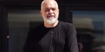 Rama përplaset me gazetaren e CNN për projektin në Zvërnec: Do më dëgjosh apo jo? Ja çfarë po heton SPAK…