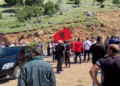 Kundër ndërtimit të resortit/ Me darë me vete për të prerë telat me gjemba, banorët e Rrjollit hidhen në protestë