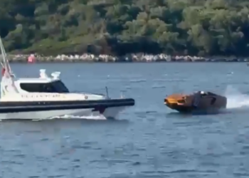 Me shpejtësi të lartë drejt skafit të policisë! Pamje nga aksidenti në Ksamil ku humbi jetën 20-vjeçari