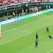 Spanja eliminon Uruguain, gafa e portierit dhe kartoni i kuq vulosin dështimin e 2-herë kampionëve të Botës