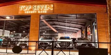 Operacioni i SPAK/ Sekuestrohen makinat luksoze të biznesmenit të “Top Seven”
