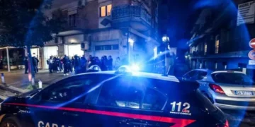 Panik në Torino/ Shqiptari spërkat apartamentin me benzinë, kërcënoi t’i vinte flakën vetes