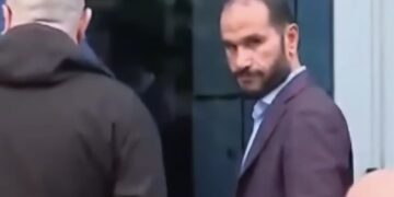 Bashkëshorti i deputetes Spiropali nën hetim për kërcënim të një drejtoreshe të Tatimeve