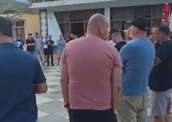 Këlcyra del në protestë: Çdo vendim duhet të merret vetëm pas konsultimit me popullin