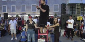 Protestuesi: Nesër te Kuvendi të pengojmë deputetët, policia të ketë kujdes…