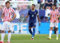 VAR-i i jep një dorë ‘Gjelave’, Franca fiton me mundim kundër Paraguait