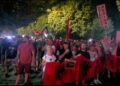 Protestuesit shkojnë te drejtoria e Policisë së Shtetit, thirrje në kor: Mos e shisni Shqipërinë për 600 mijë lekë