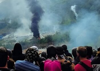 Protesta kundër ndërtimit të hekurudhës në veri të Italisë, 700 të maskuar sulmojnë kantierin, 150 karabinierë të plagosur