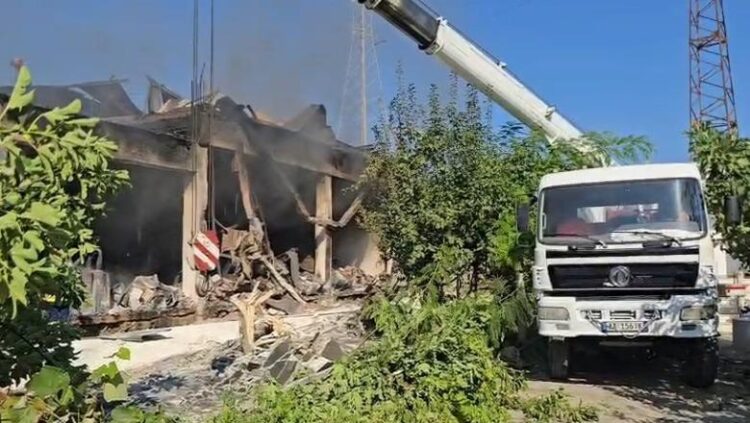Zjarri në Shkozet/ Arrestohet 38-vjeçari