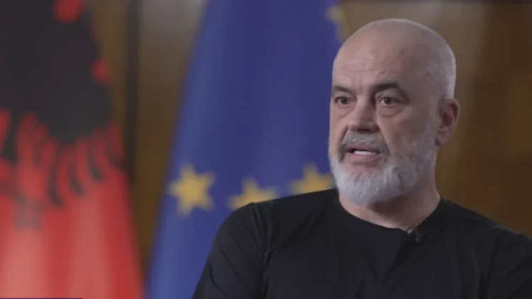 Trump vs Flamingot/ Intervista për “Channel 4”, gazetarja zë mat Ramën: Po buldozerët në Zvërnec…?